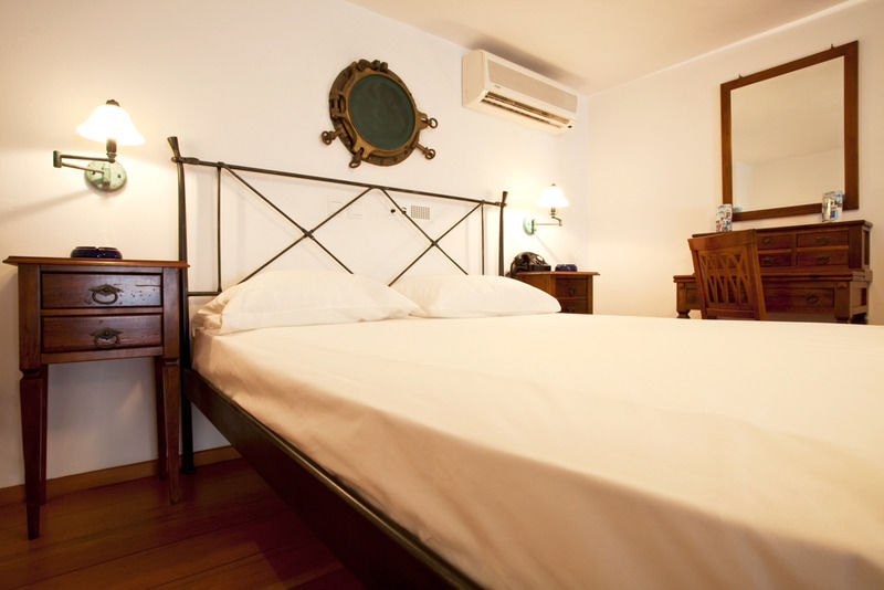 Platis Gialos  Alexandros Hotel מראה חיצוני תמונה